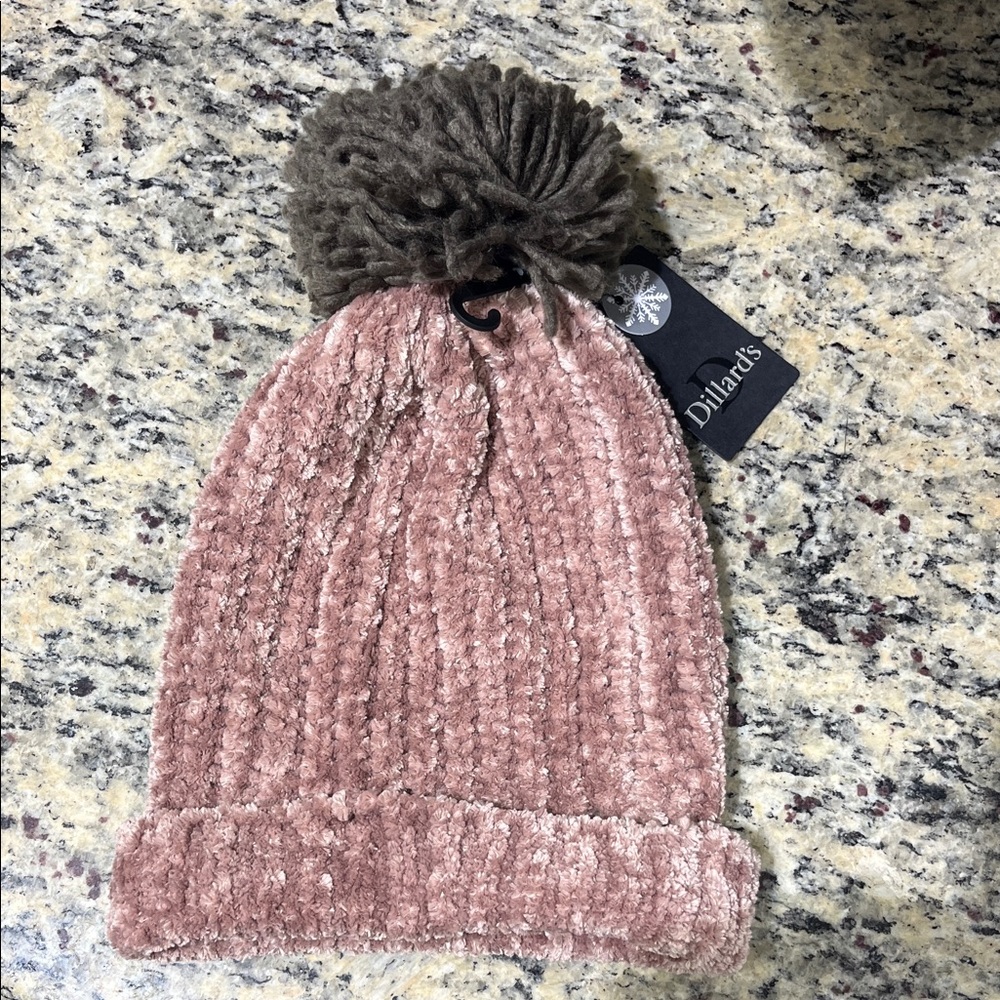 Dillard’s knit pom beanie